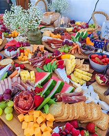 Abundant grazing table